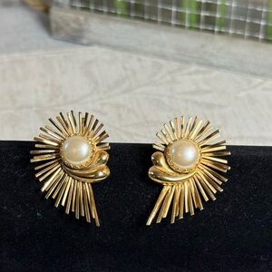 EMJ Starburst Gold Tone With Faux Pearl Clip Earrings